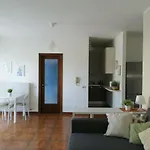 Casetta Con Terrazza Côme