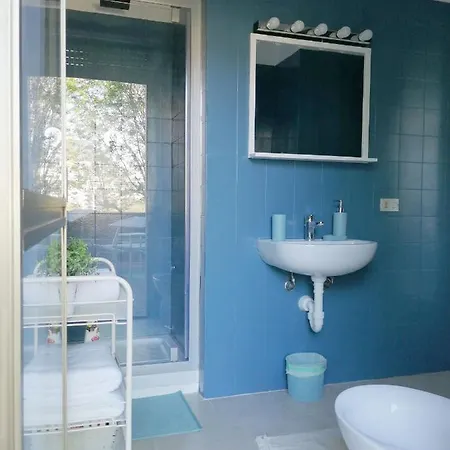 公寓 Casetta Con Terrazza